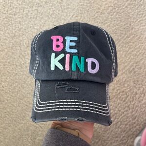 Hobby Lobby Black 'Be Kind' Cap